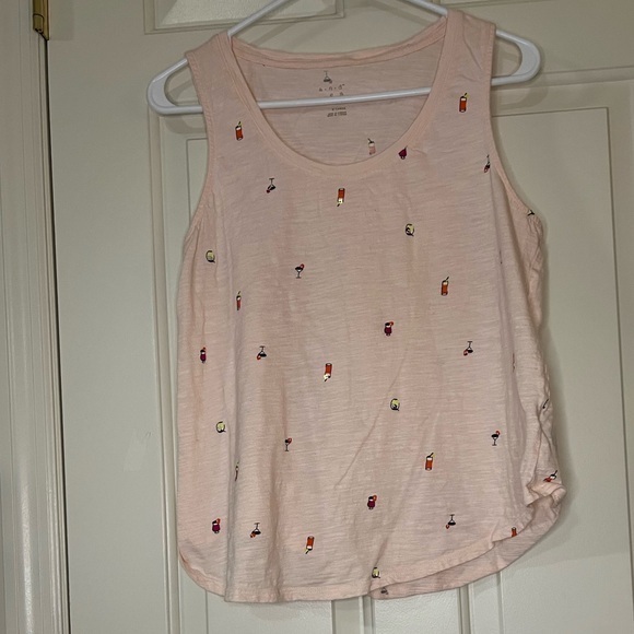 Tops - Women’s sleeveless shirt, XL